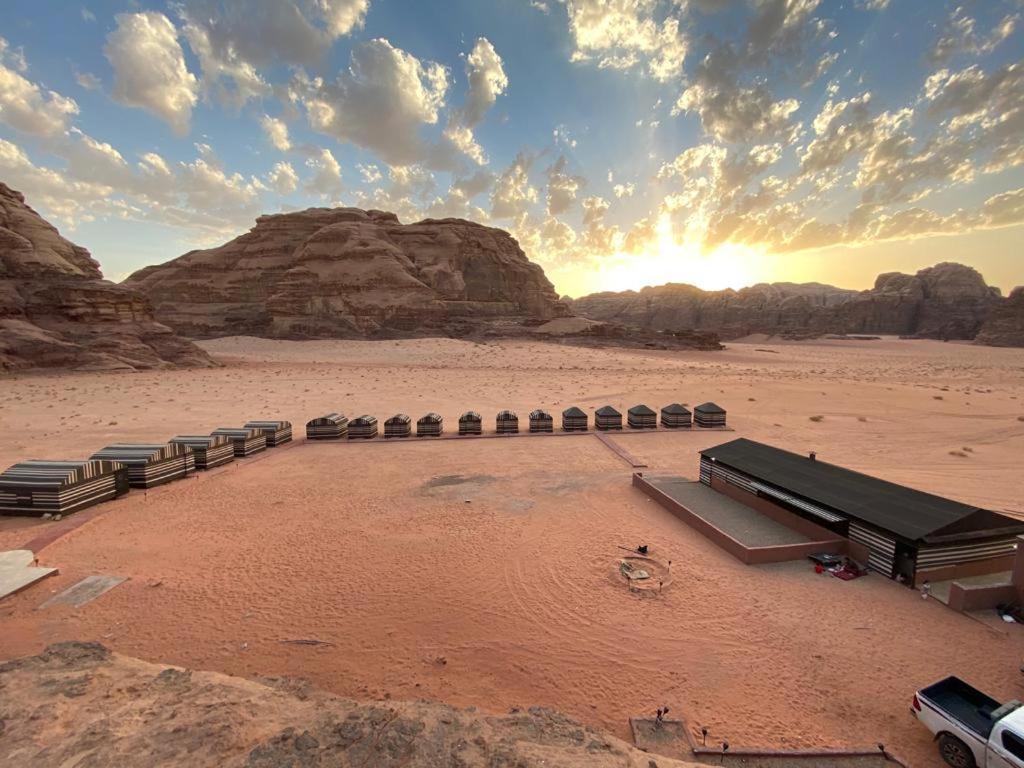 Готель Bedouin Tours Camp Ваді-Рам Екстер'єр фото