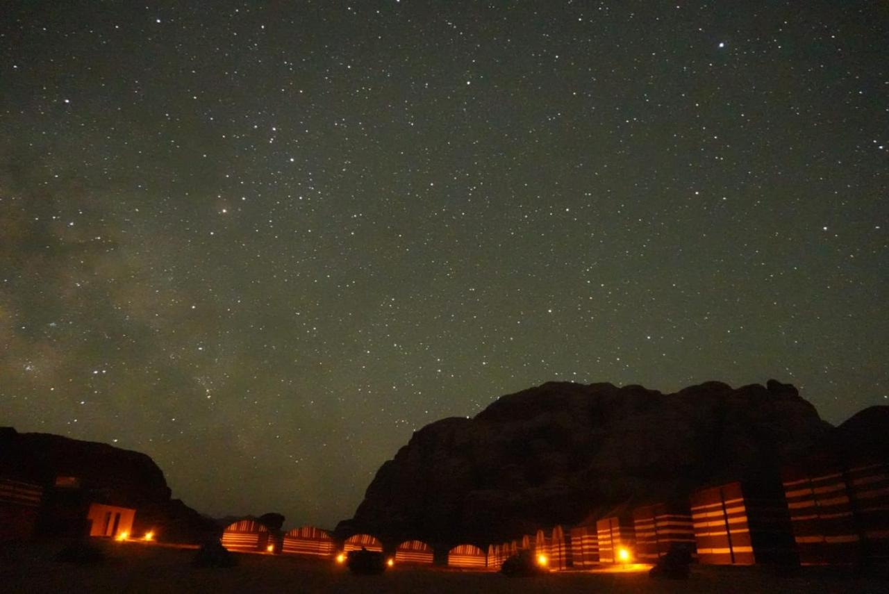 Готель Bedouin Tours Camp Ваді-Рам Екстер'єр фото