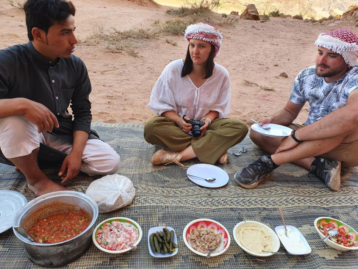 Готель Bedouin Tours Camp Ваді-Рам Екстер'єр фото