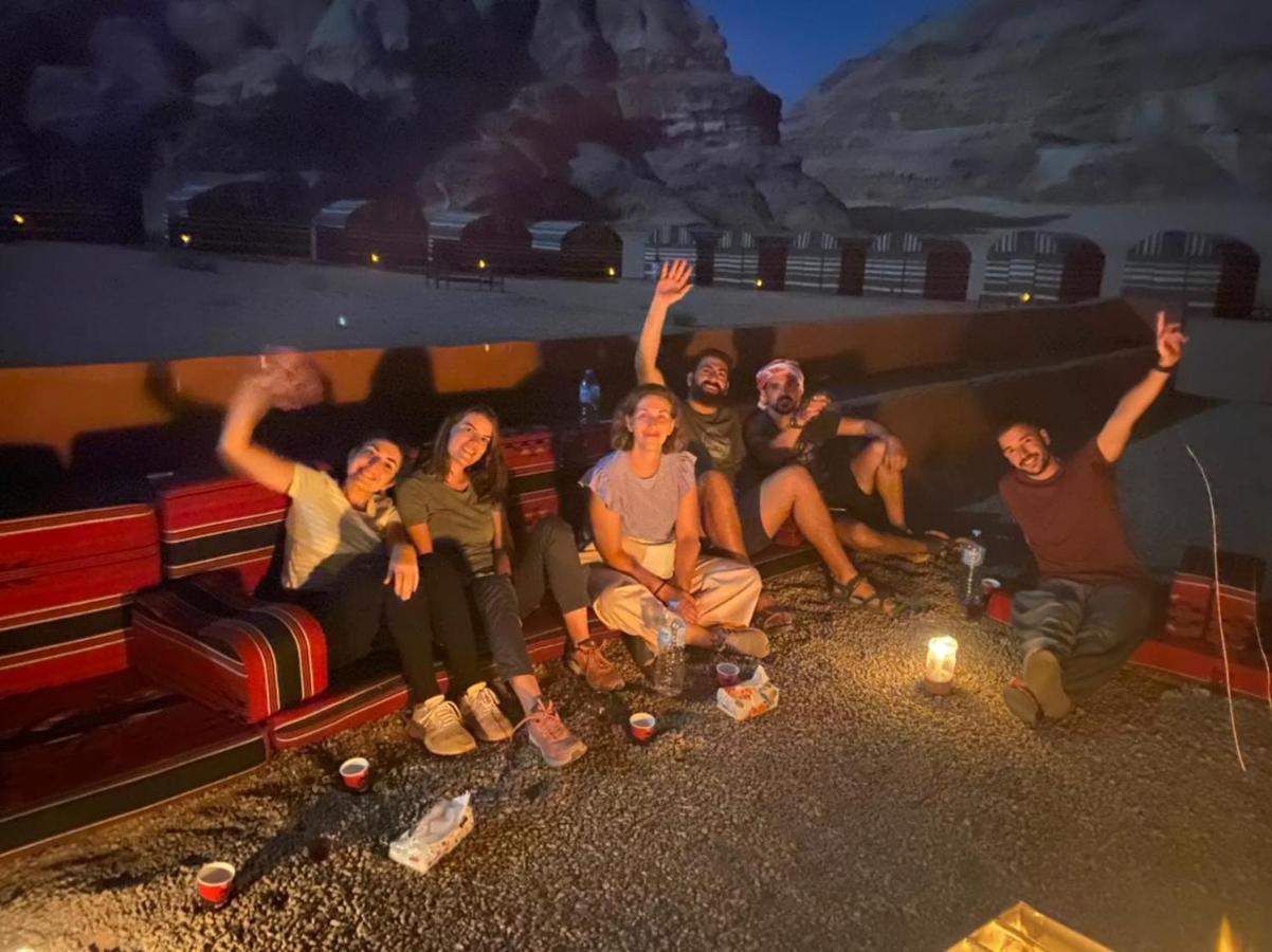Готель Bedouin Tours Camp Ваді-Рам Екстер'єр фото